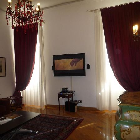 Residenza Mucha Appartement Rome Kamer foto