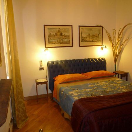 Residenza Mucha Appartement Rome Kamer foto