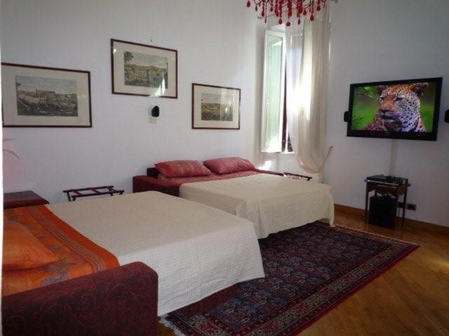 Residenza Mucha Appartement Rome Kamer foto