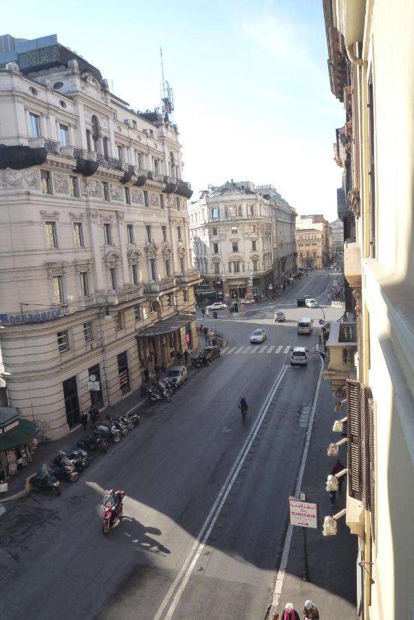 Residenza Mucha Appartement Rome Kamer foto